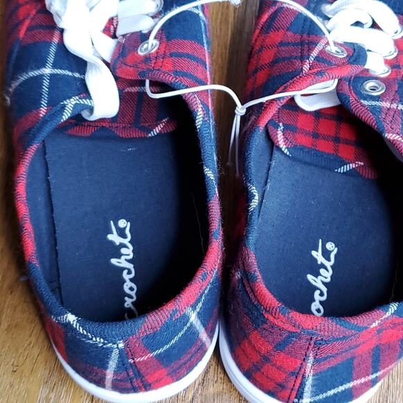 Red/Blue Plaid slip on Tennis Shoe size 9 - Picture 4 of 6